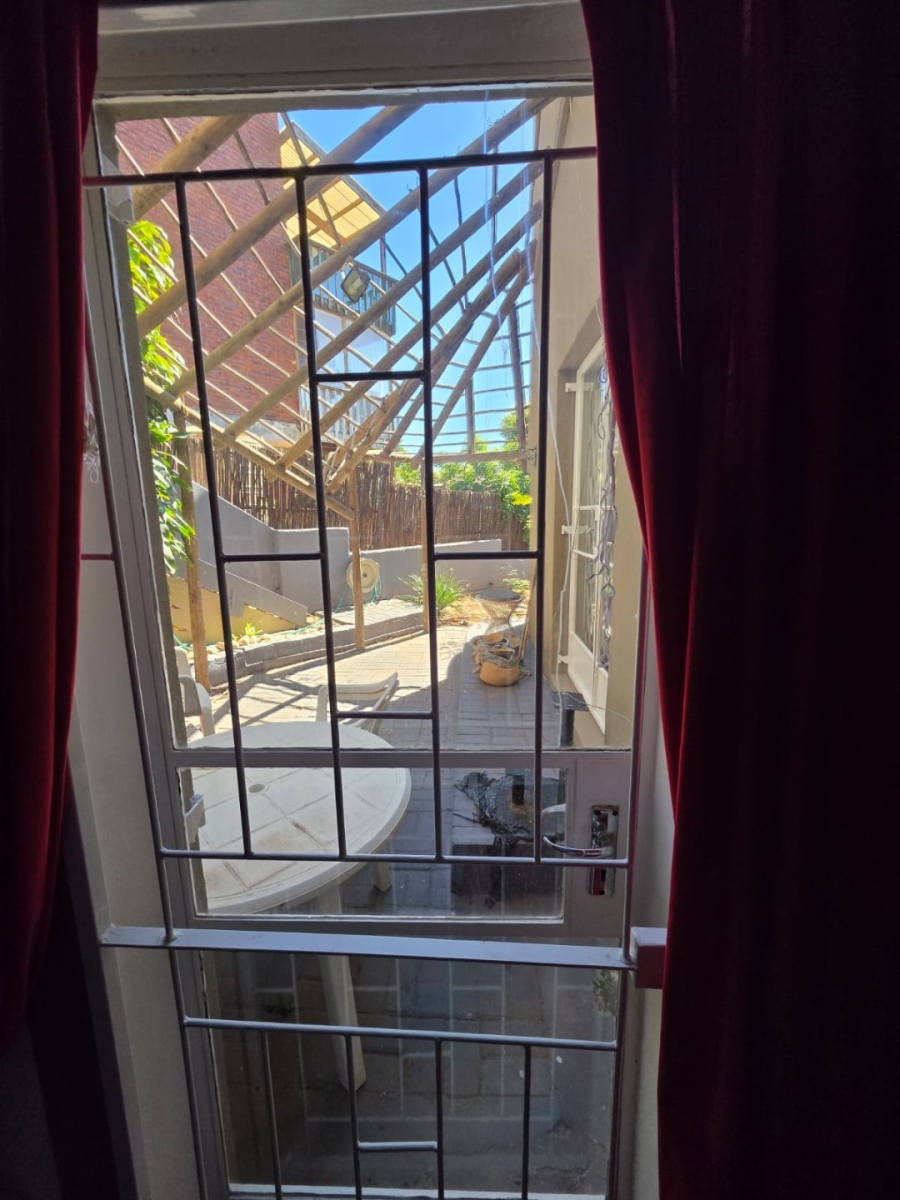 4 Bedroom Property for Sale in Wavecrest Eastern Cape